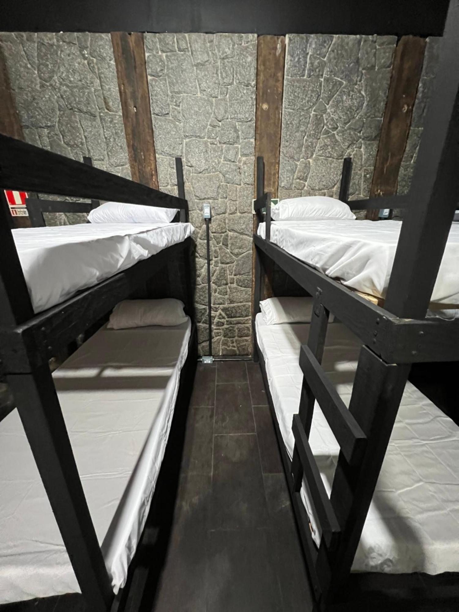 Albergue Castle Of Vibes -
